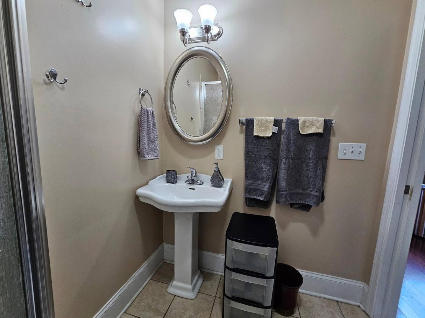 Two Story Queen Primary Таусон Экстерьер фото